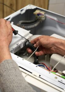 Conserto de Máquina em Cuiabá-MT | Assistência Técnica Perto de Mim serviço conserto de máquina